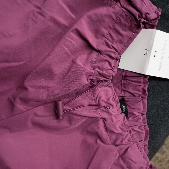 Brand new with tags! Unique Women's Ultra Light Cargo pant - Picture 6 of 12